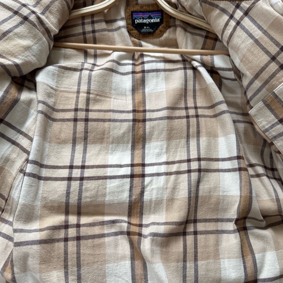 Patagonia Women's Corduroy Puffer Jacket - Brown - Picture 4 of 5